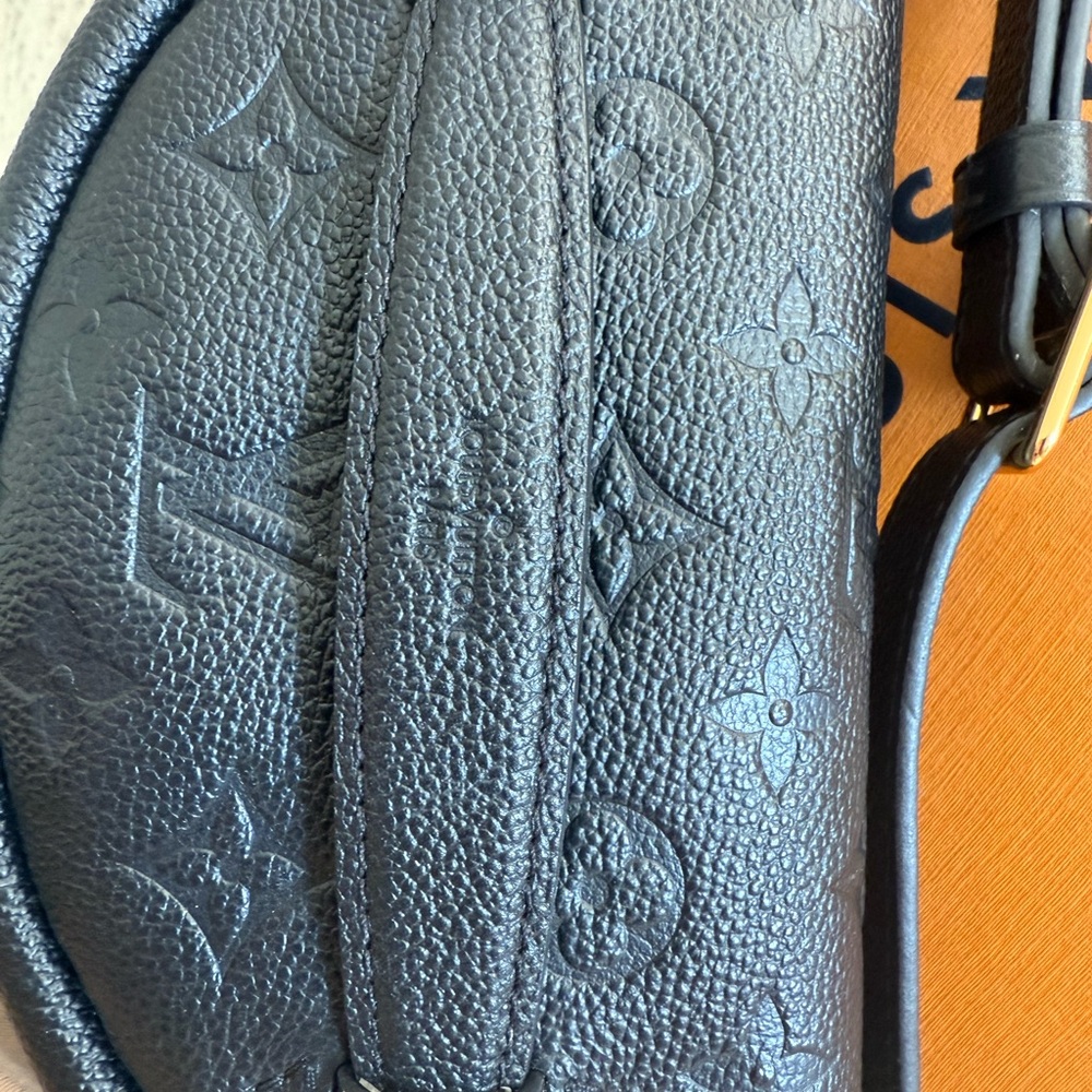 Louis Vuitton Black Empriente Bumbag - MINT Condition - Picture 4 of 17